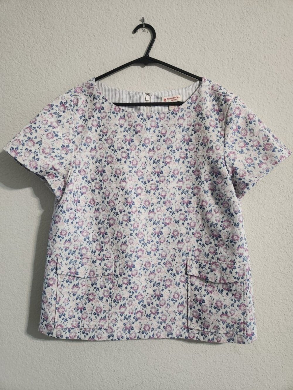 Brooks Brothers Red Fleece Women’s Brocade Top Purple Floral Print size 14